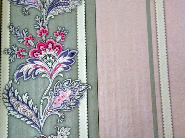 Papel de Parede Listrado em Arabesco Rosa e Cinza